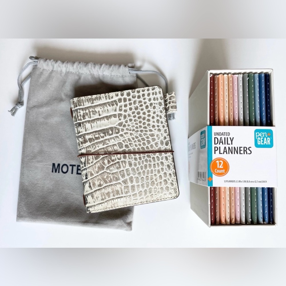 Moterm Passport Silver Croc Cover with Planner Pack!